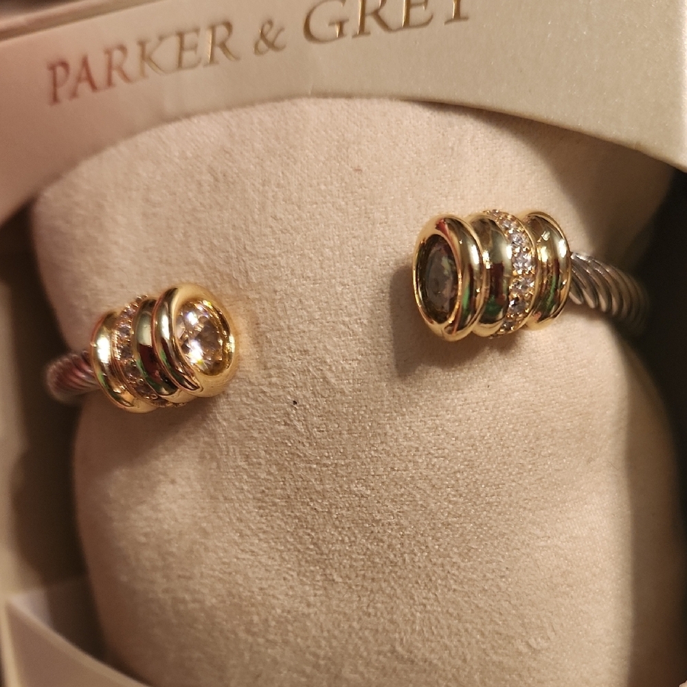 Silver and Gold Plated Bracelet - Picture 4 of 13